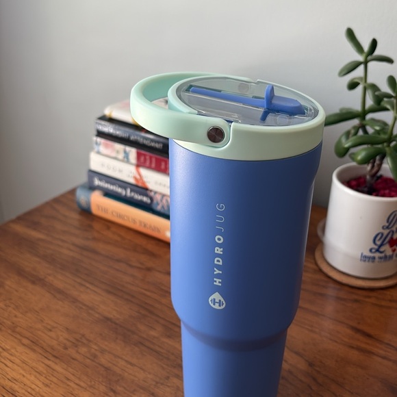 HydroJug Sport 32oz Bottle in Riptide Blue - Picture 5 of 8